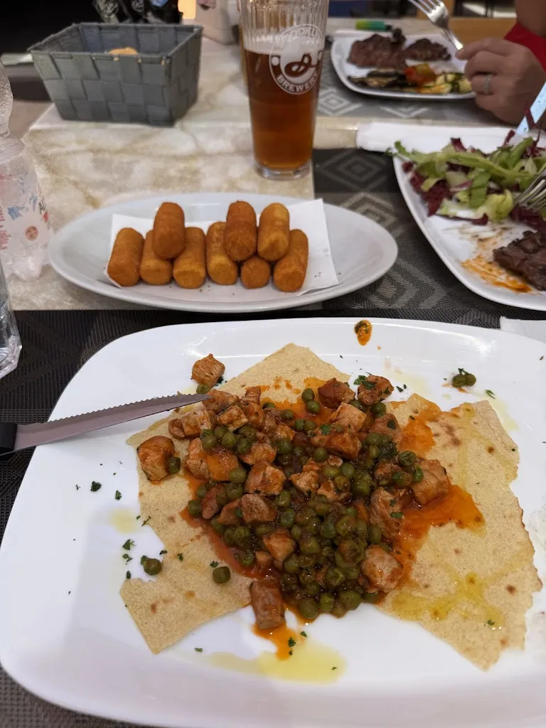 nina corbani_Kingstone Bar Food Mogoro_Mogoro_review