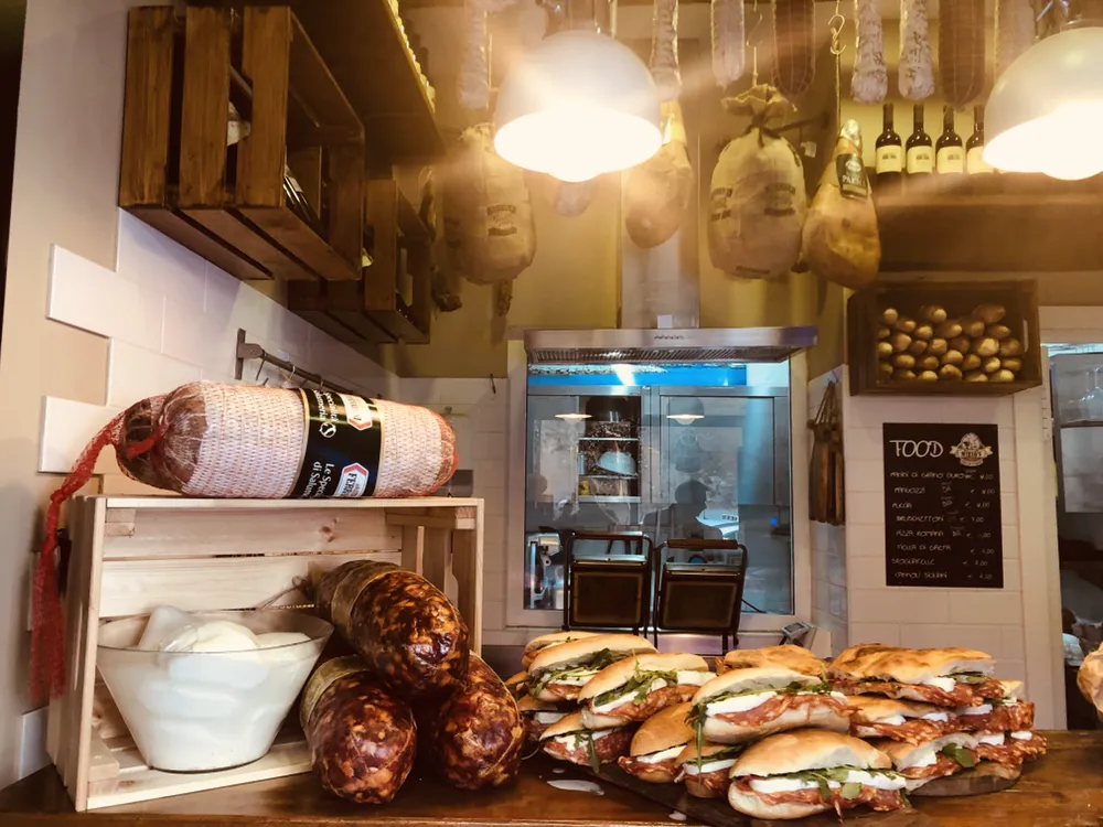 Mizio's Street Food_Monti_slider_image_1