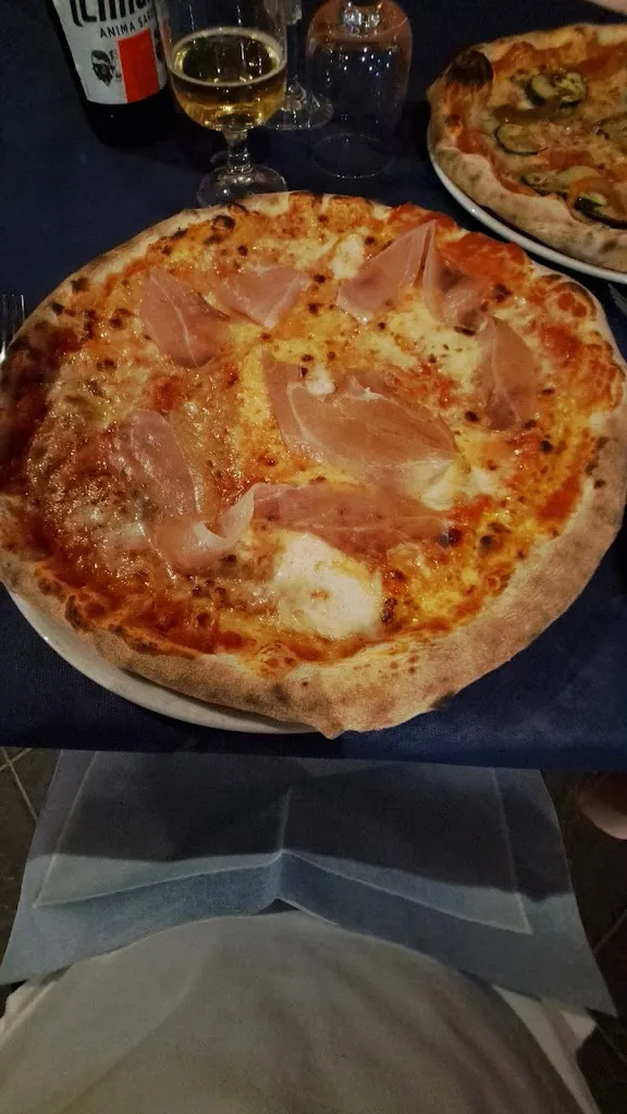 GIUSEPPE TROIANI_Bar Pizzeria 90_Narbolia_review