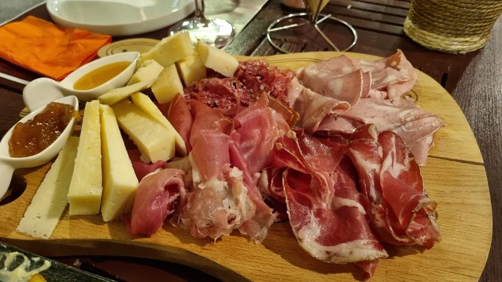 gianluca troccoli_Vinile Cafe_Francavilla Fontana_review