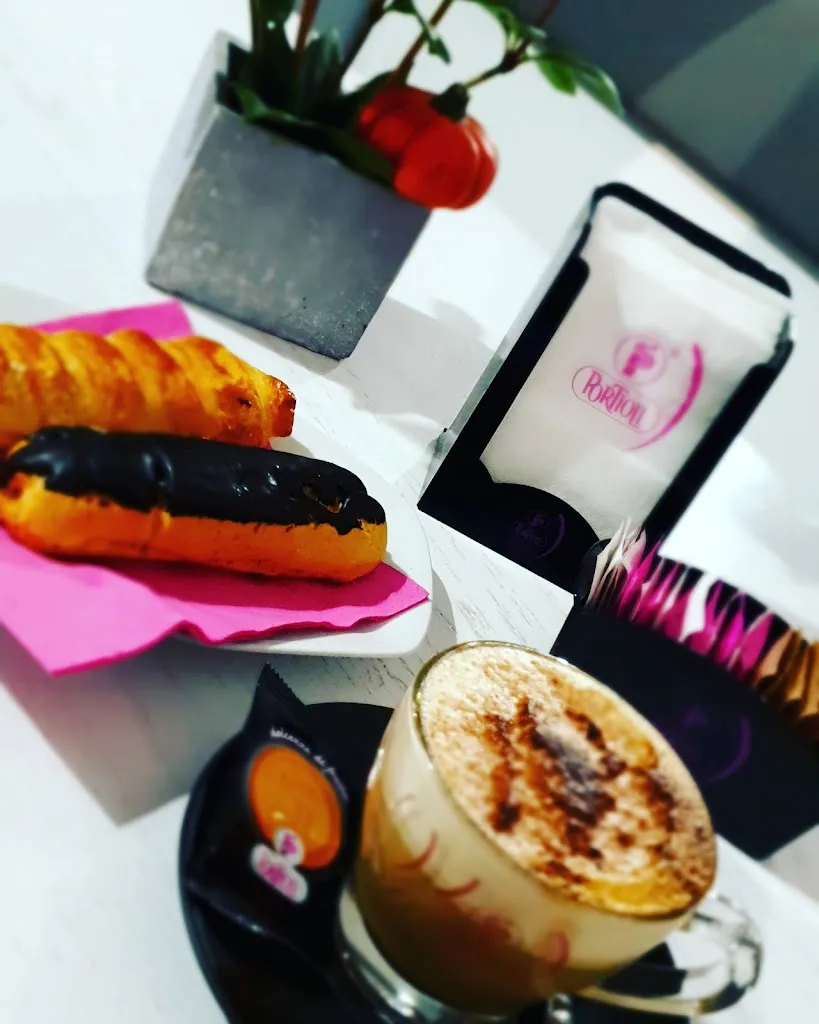 Monkey Bar Pizzeria_Narcao_slider_image_3