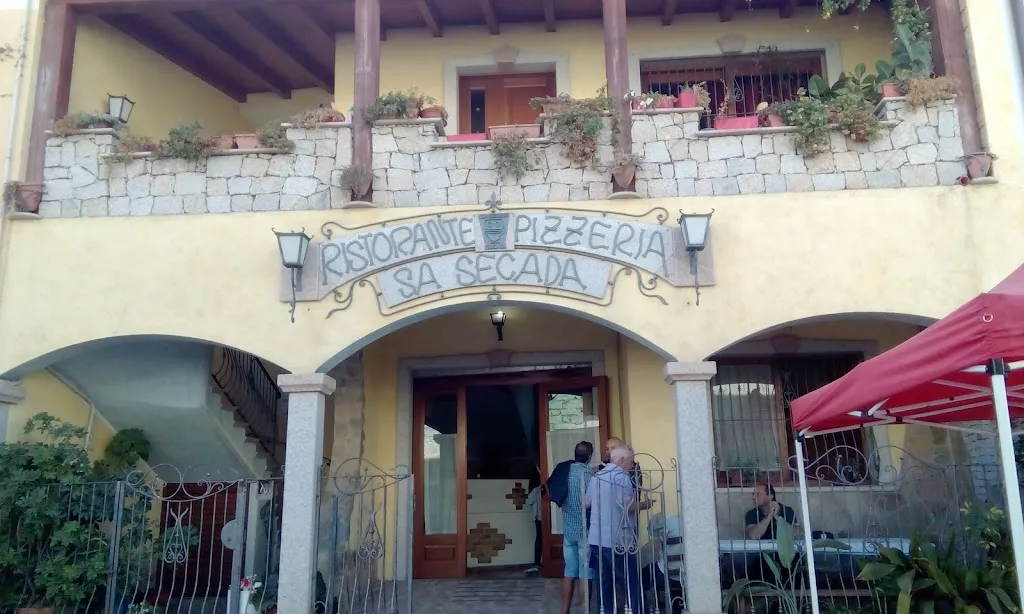 Ristorante Pizzeria Di Antonio Pinna restaurant in Noragugume