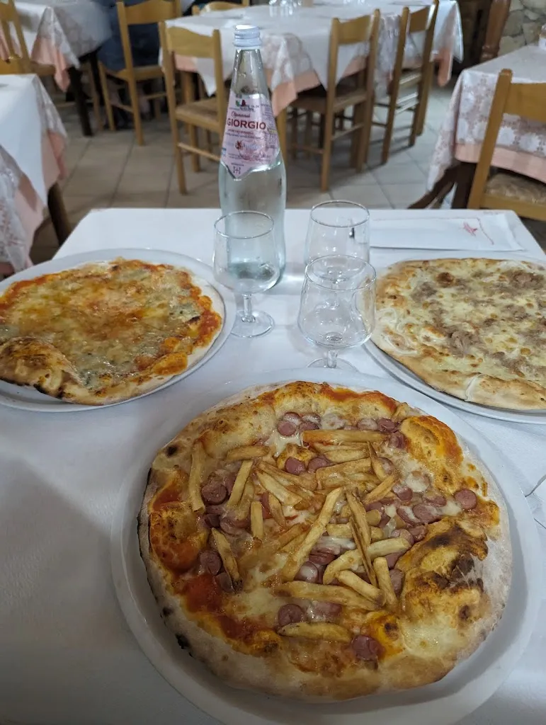 Alessandro Melis _Bar Pizzeria Vecchia Valenza_Nuragus_review