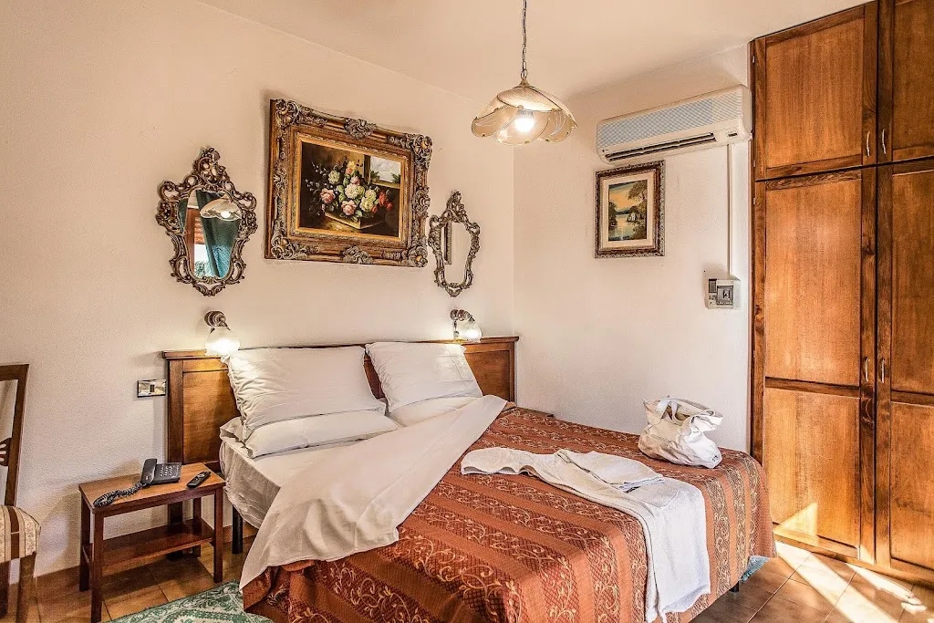 Garden Hotel_Nuraminis_slider_image_3