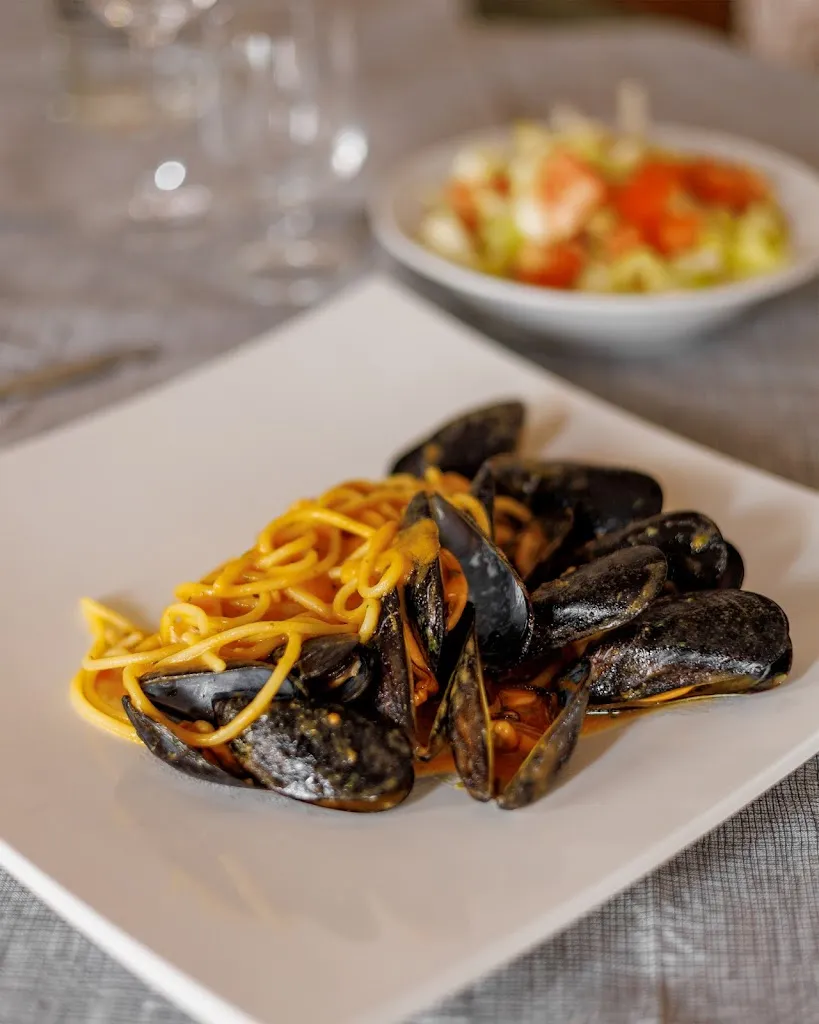 JVJ Restaurant Cucina Sarda e Italiana_Nuraminis_slider_image_3