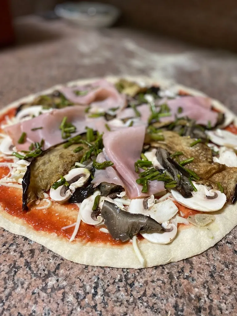 Pizzeria Capriccio restaurant in Ollastra