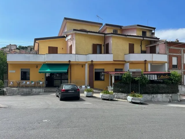 Paul Sozi_Bar Pizzeria Ristorante L'altro Bar di Maria Chiara Paddeu_Ollolai_review