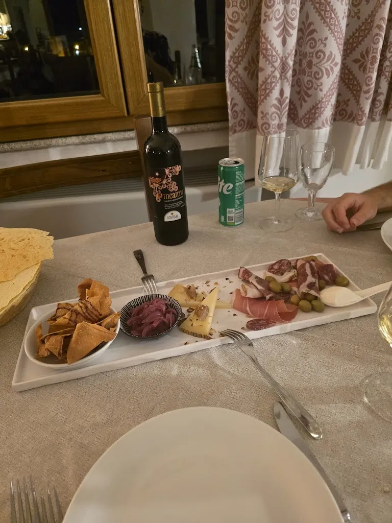 George Loxton_Locanda Tipica Sa Corte_Oliena_review