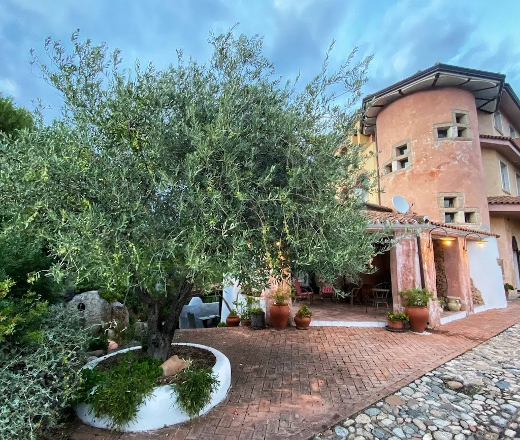 Locanda Tipica Sa Corte_Oliena_slider_image_1