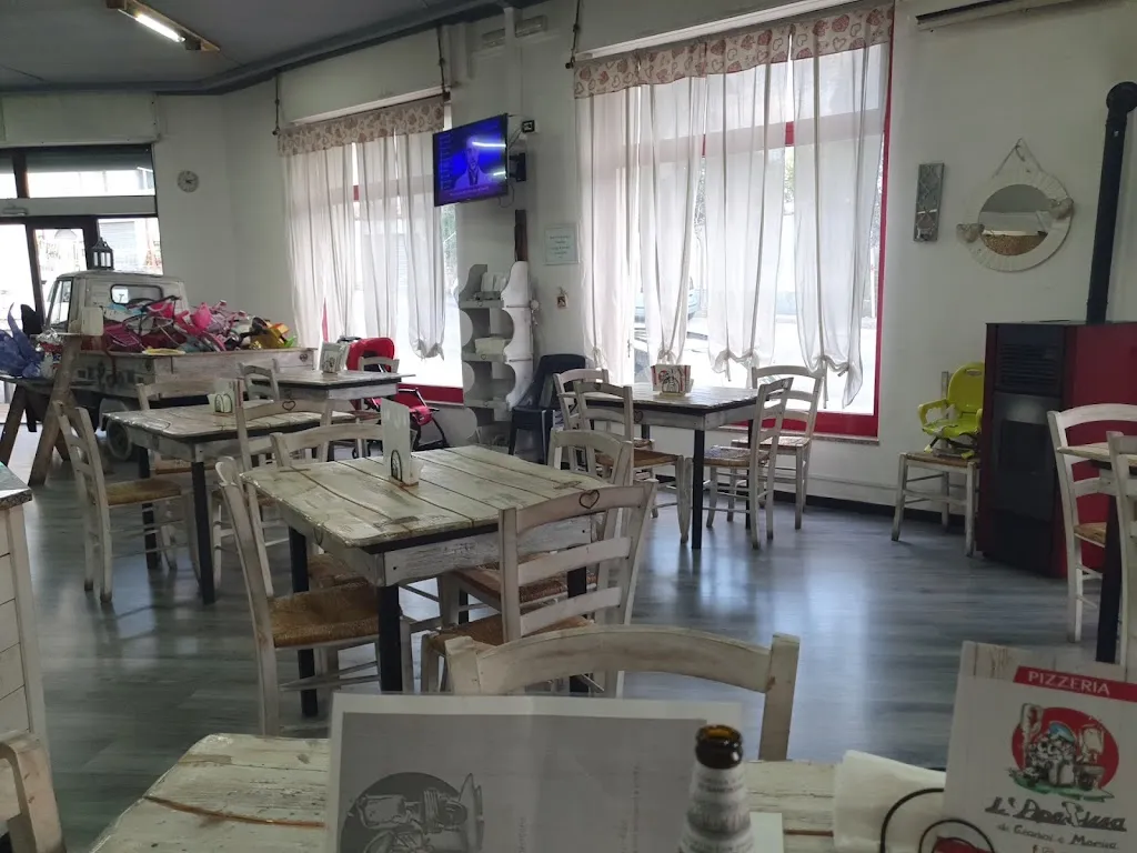 Petr Hambalek_Pizzeria 