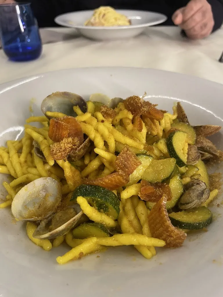 Eleonora Desogus_Planet Steak House Lounge Bar_Nuoro_review