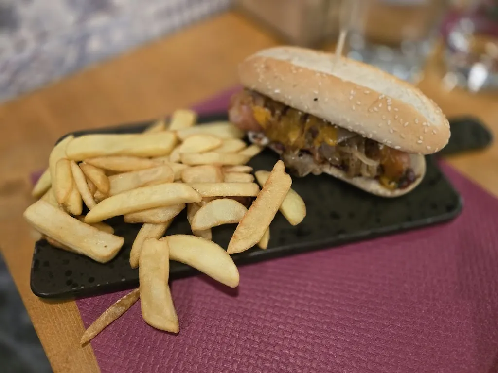 THE BUILDING NUORO restaurant in Nuoro