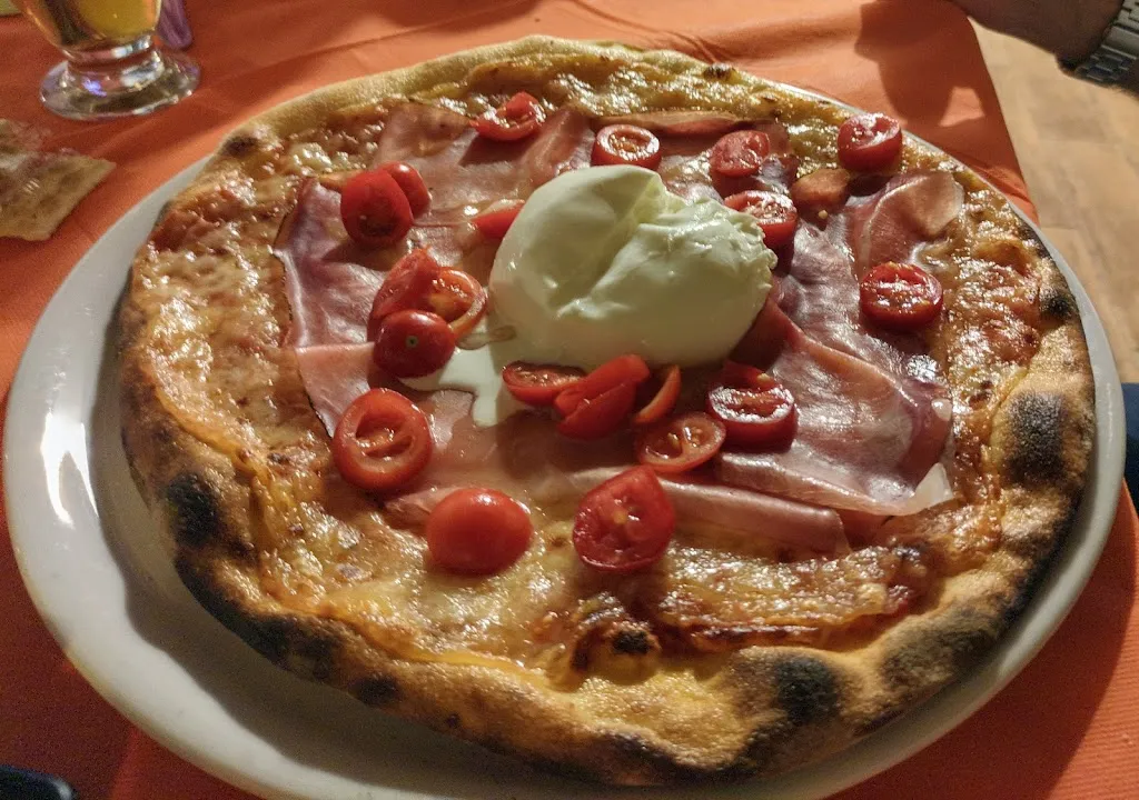 Salvatore Demelas_Pizzeria S'Ascusogliu_Onanì_review