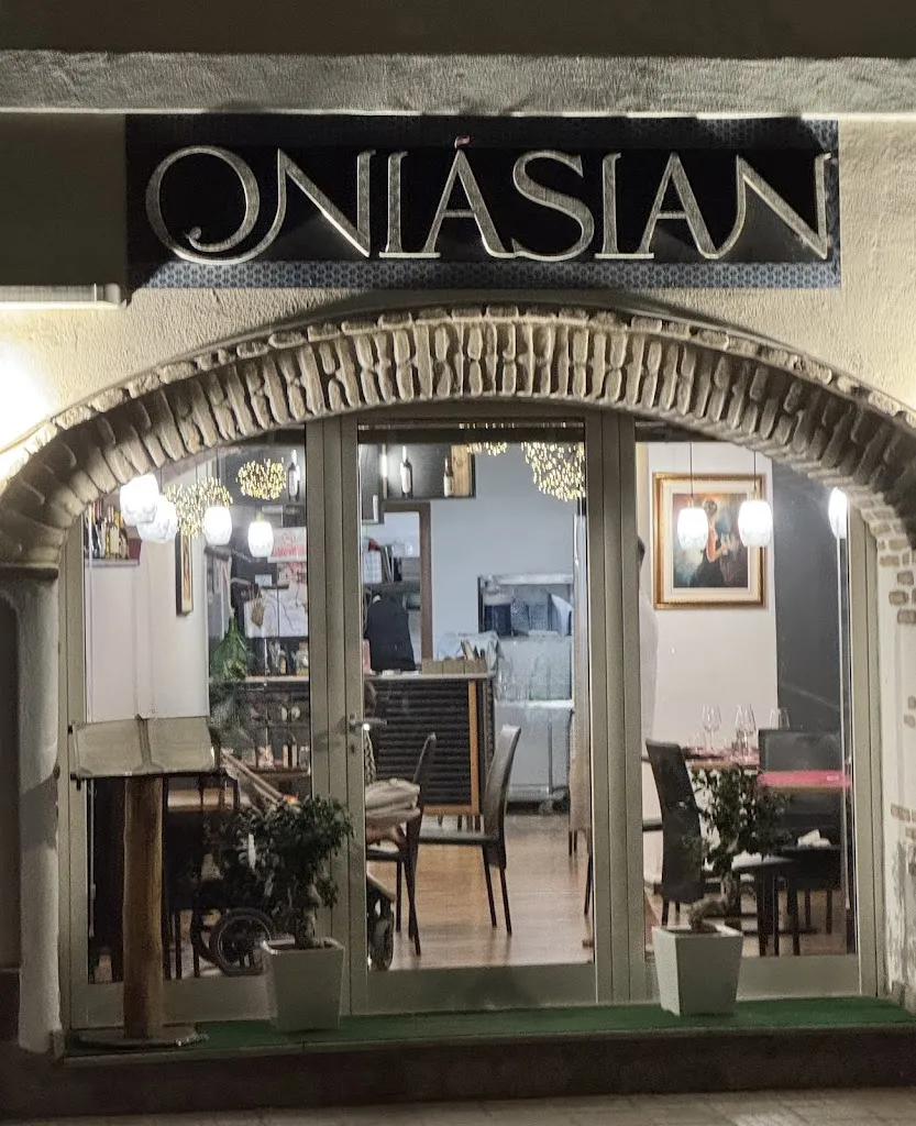 Oniásian_Onifai_slider_image_1