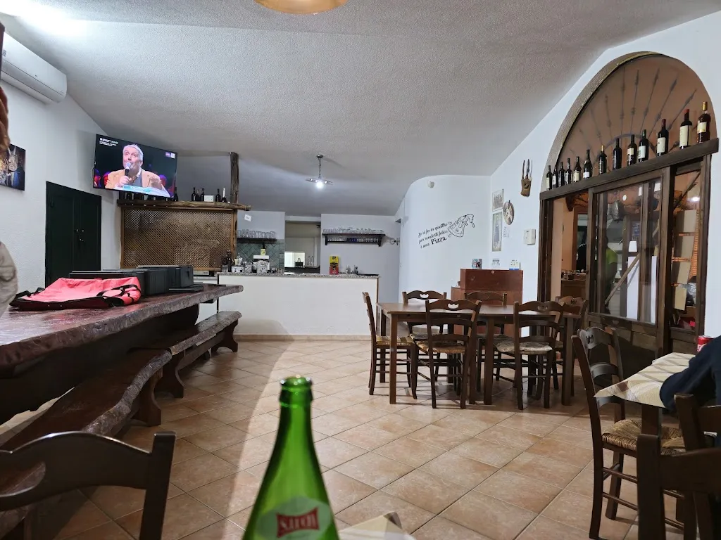 Punto Ristoro Pizzeria "Su Bundu" restaurant in Orani
