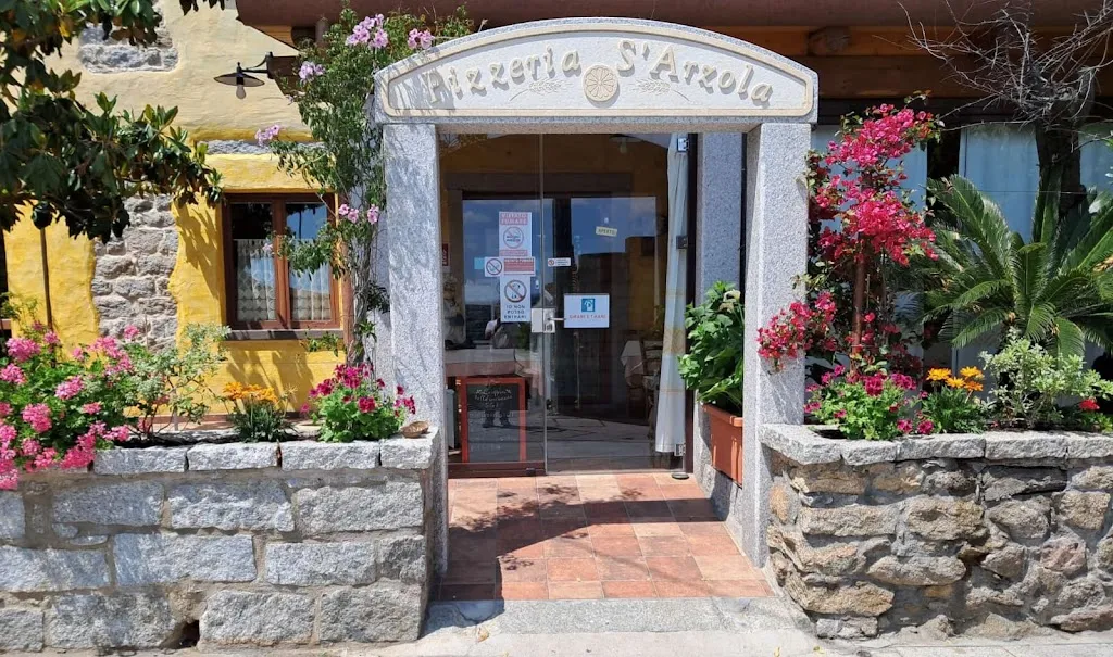 Pizzeria-Trattoria S'Arzola restaurant in Orotelli