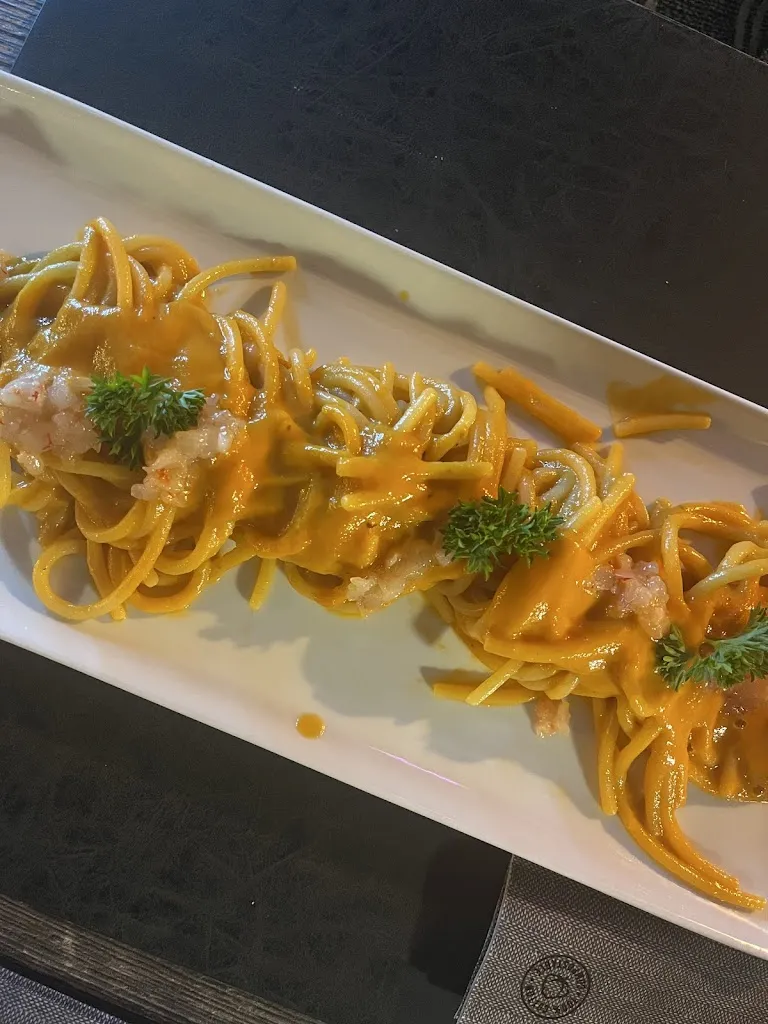 Hind Adnane_Ristorante Art Academy_Olbia_review