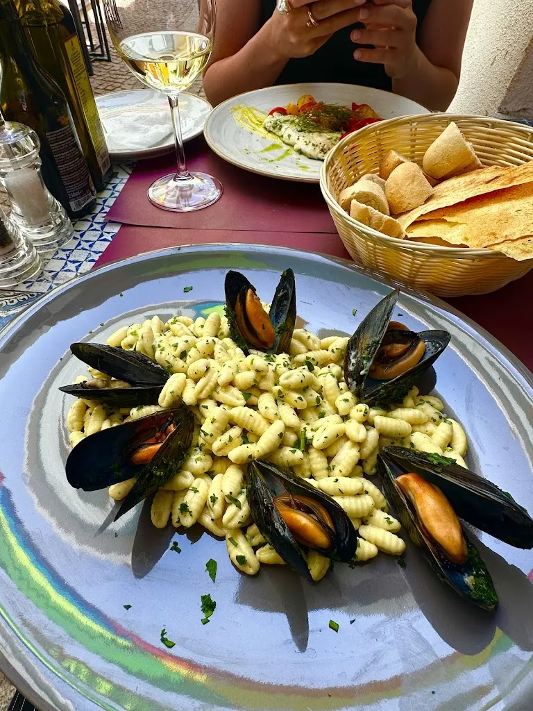 Victoria M._La Bodeguita del Corso_Olbia_review