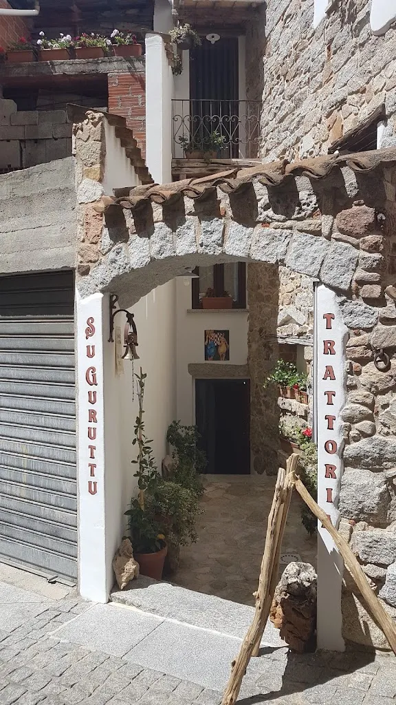 Andrea Leveles_Su Guruttu_Orgosolo_review