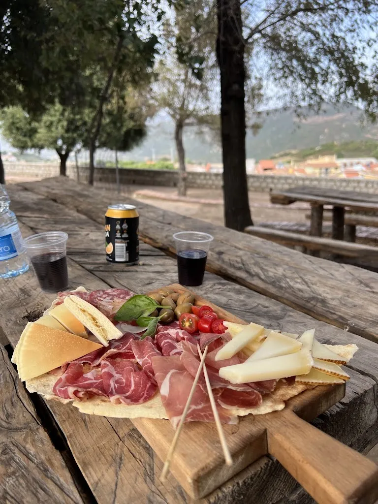 Menü_Gustos de Orgosolo pratobello 1969_Orgosolo_Bild_2