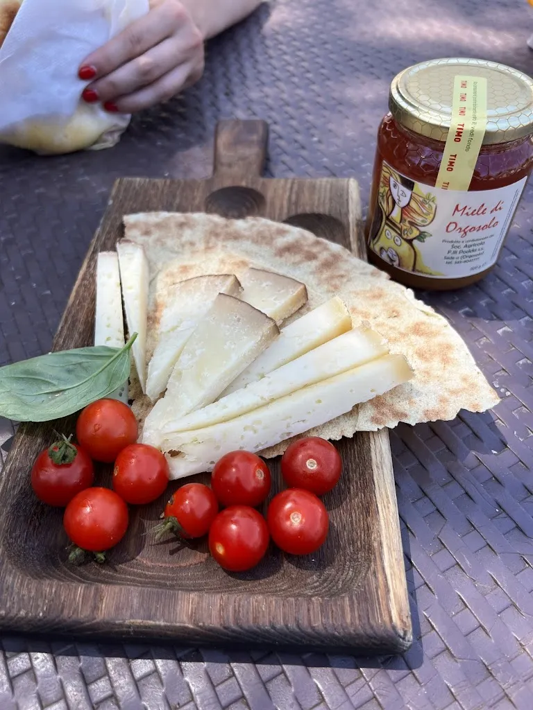 Menü_Gustos de Orgosolo pratobello 1969_Orgosolo_Bild_7