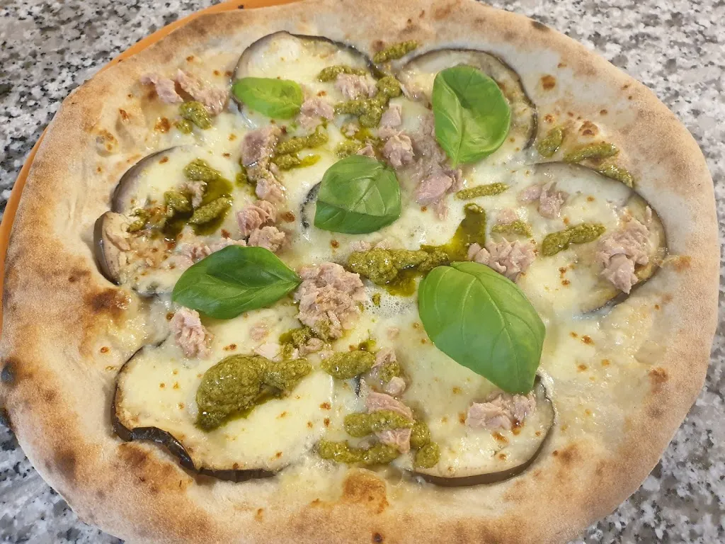 Su Lizu Pizzeria_Orgosolo_slider_image_2