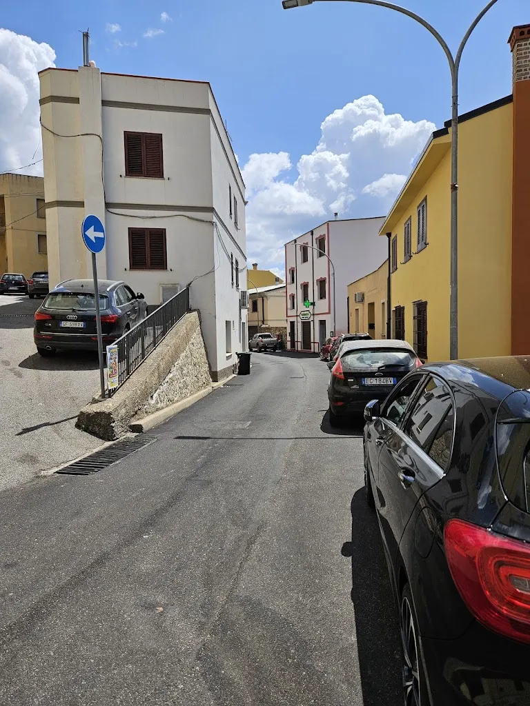 Eva Strelkova_Circolo Nunnale_Orune_review