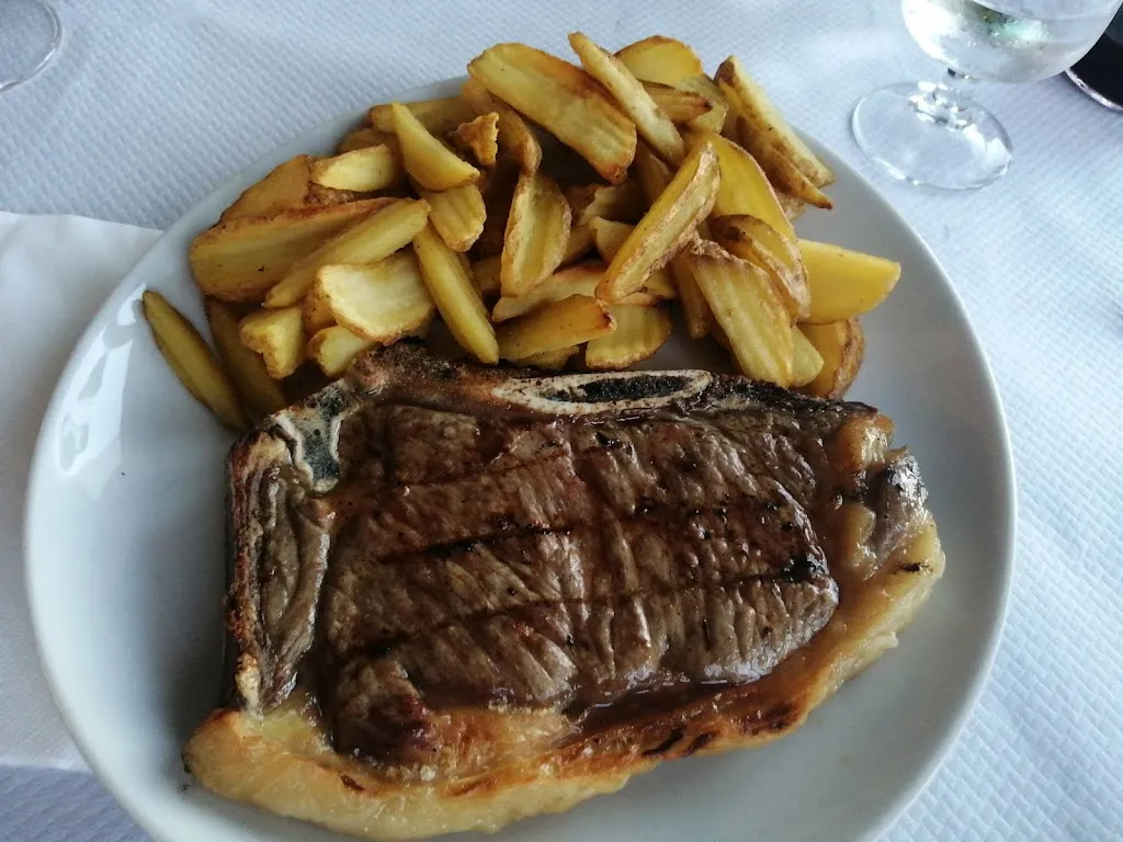 Serra Sergio Pizzeria_Osini_slider_image_3