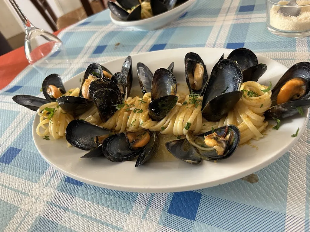 Trattoria Pes_Oschiri_slider_image_3