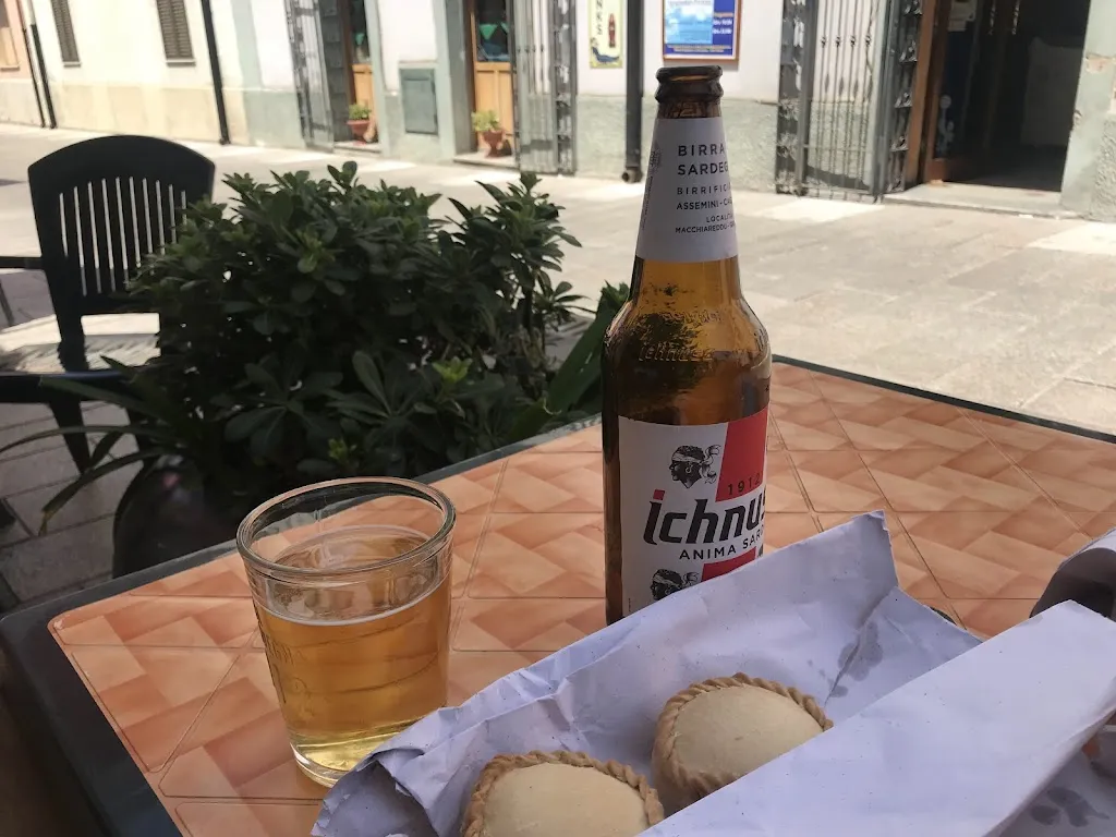 ANITA MARTA PALMISANO_Bar Caffé Pigini_Oschiri_review