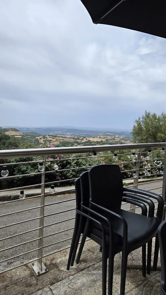 Eric Weber_Km 113 e 3/4_Osilo_review