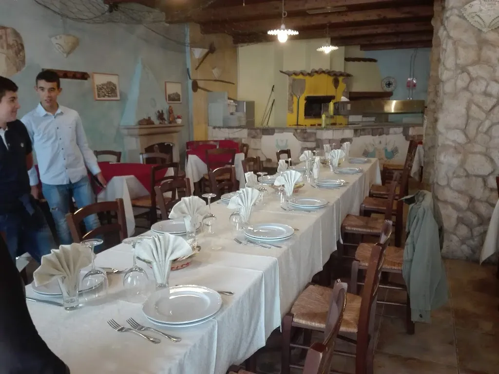 Ristorante Pizzeria Malaspina_Osilo_slider_image_3