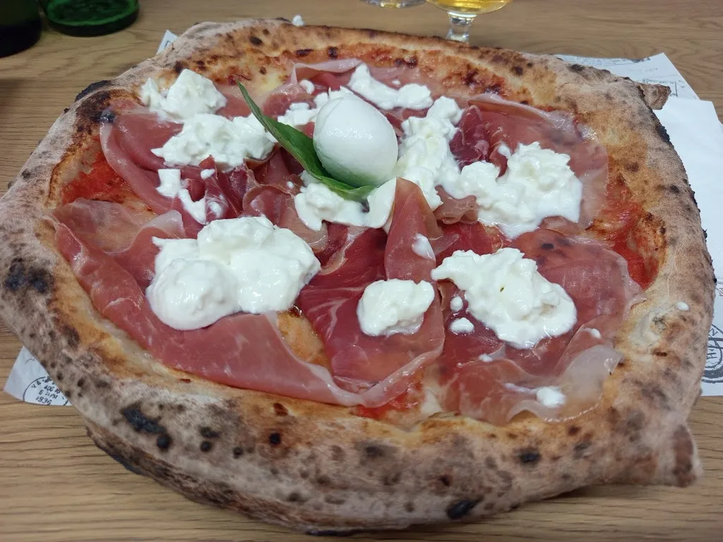 Alberto Brau_Pizzeria La Terrazza di Amalfi_Pabillonis_review