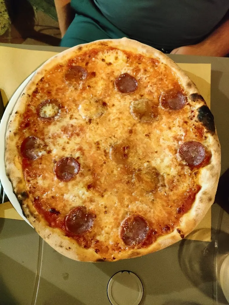 Andrea Pérez_LO CHALET._Pattada_review