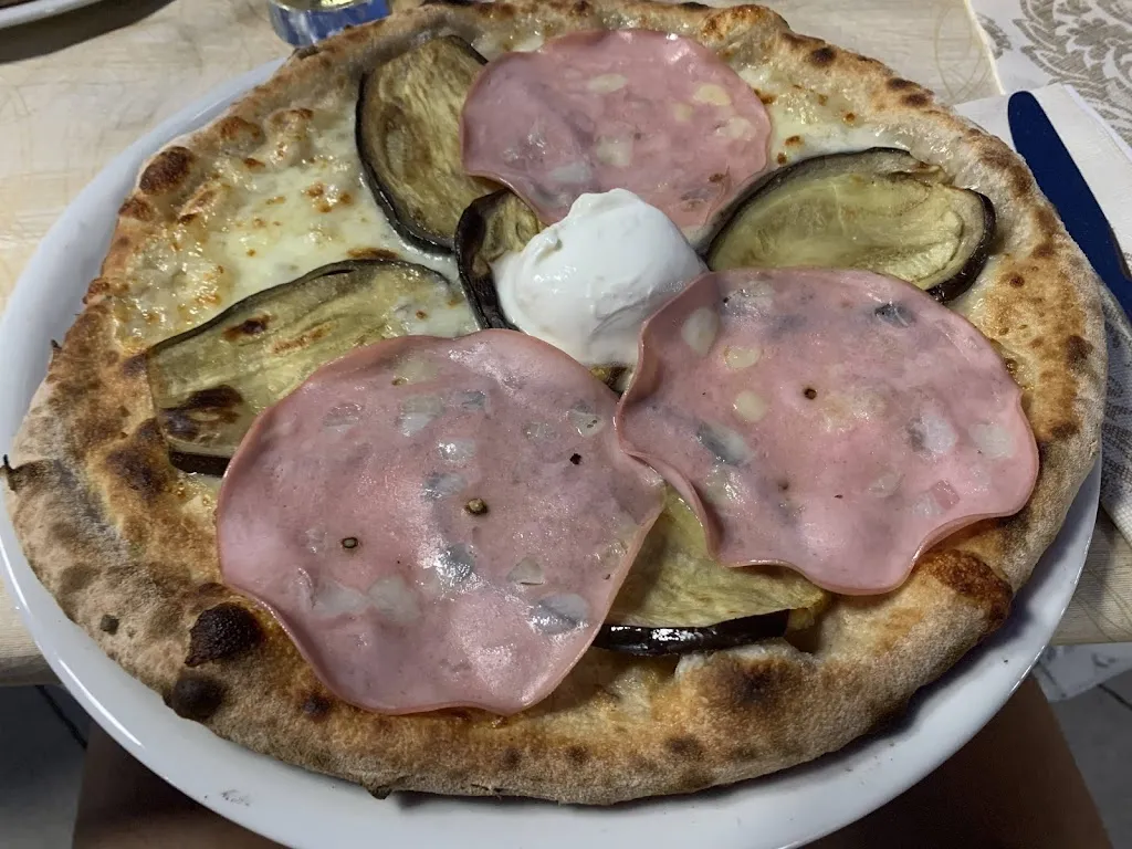 Stefano_Luna Nuova - Ristorante Pizzeria - Location con Piscina - Matrimoni ed Eventi_Ozieri_review