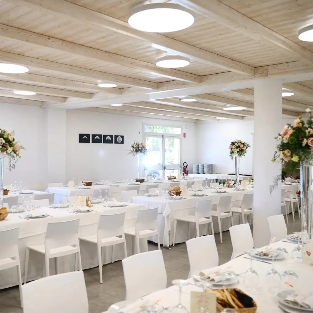 Luna Nuova - Ristorante Pizzeria - Location con Piscina - Matrimoni ed Eventi restaurant in Ozieri
