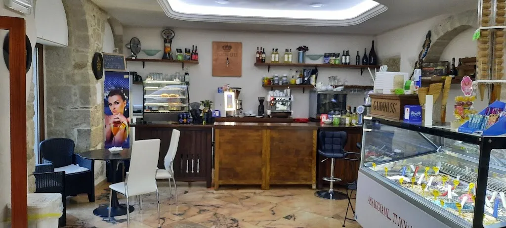Bar Gelateria Lenzini restaurant in Ozieri