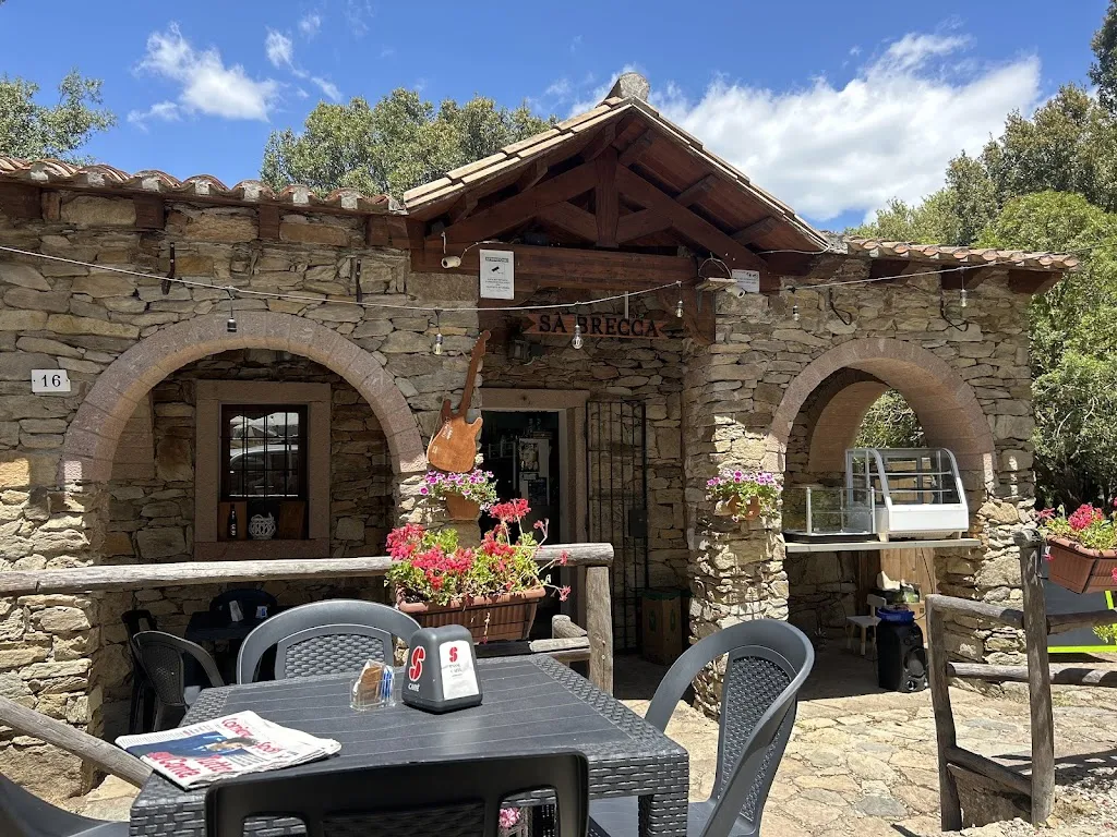 Dony Casas_Sa Brecca Chiosco Bar_Perdasdefogu_review