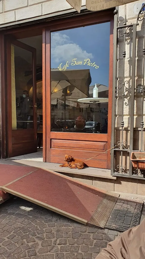 Cafè San Pietro Da CIONDOLO restaurant in Ploaghe