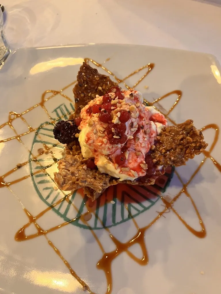 Àlex Schneider Pérez_CuCumiao_Palau_review