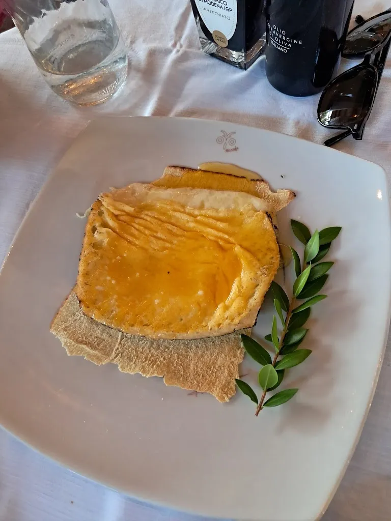 Andre J Freixieiro_CuCumiao_Palau_review