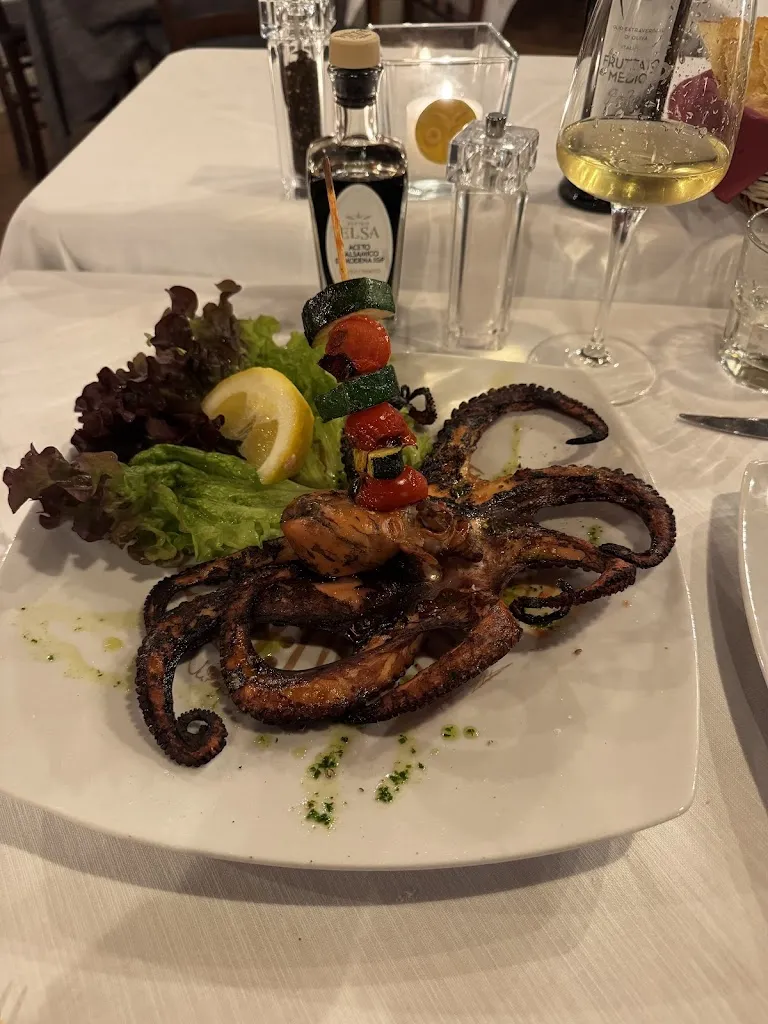 Johannes Keller_CuCumiao_Palau_review