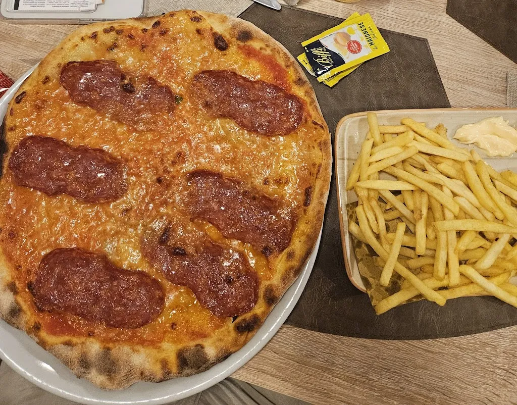 Arek Chorobik_Ristorante Pizzeria Sa Pinta_Palau_review