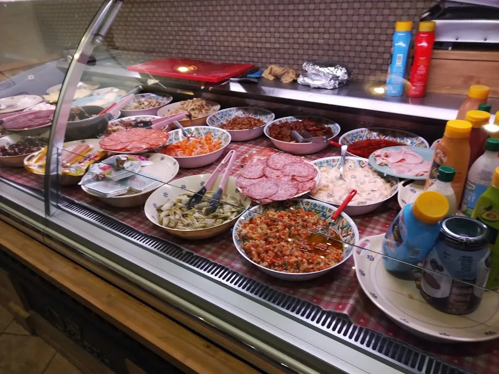 The Reviewer_Pizzeria Queen's_Francavilla Fontana_review