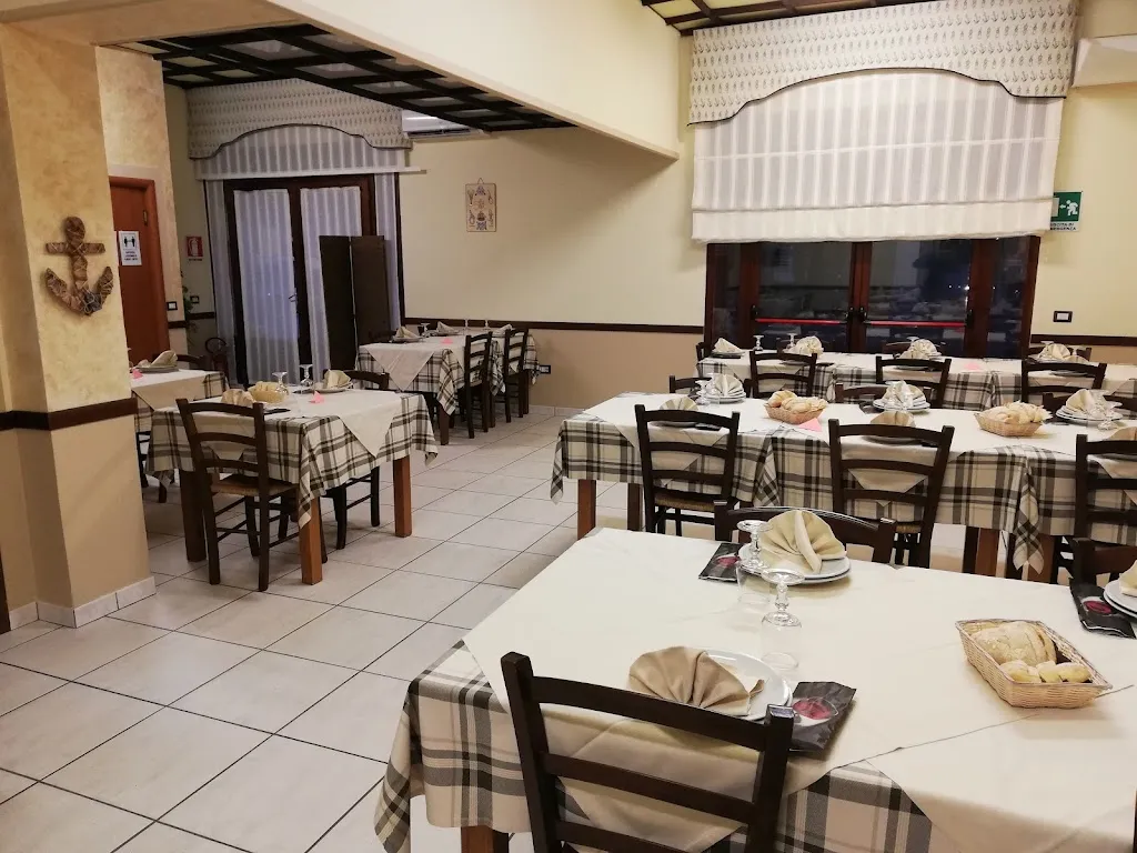 L' Ancora (di Marco e Gualberto) restaurant in Portoscuso