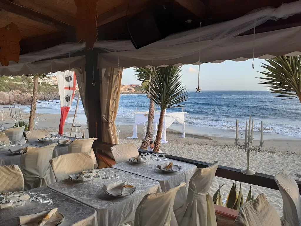 Coco loco's restaurant in Portoscuso