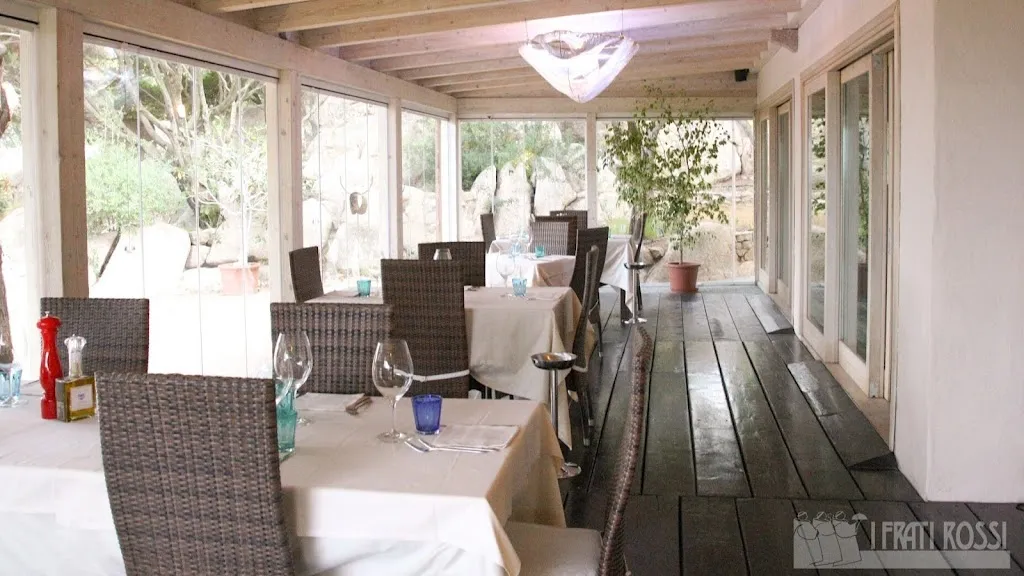 I Frati Rossi_Porto Cervo_slider_image_1