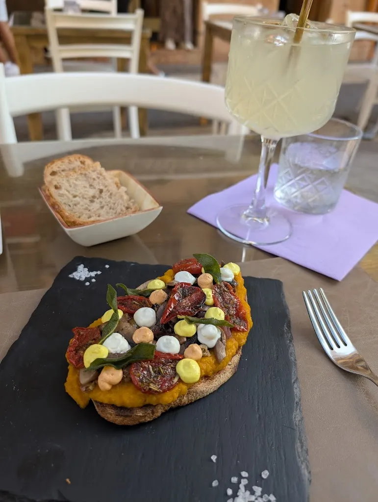 Gillian Adams_Cavò Bistrot_Provincia di Cagliari_review