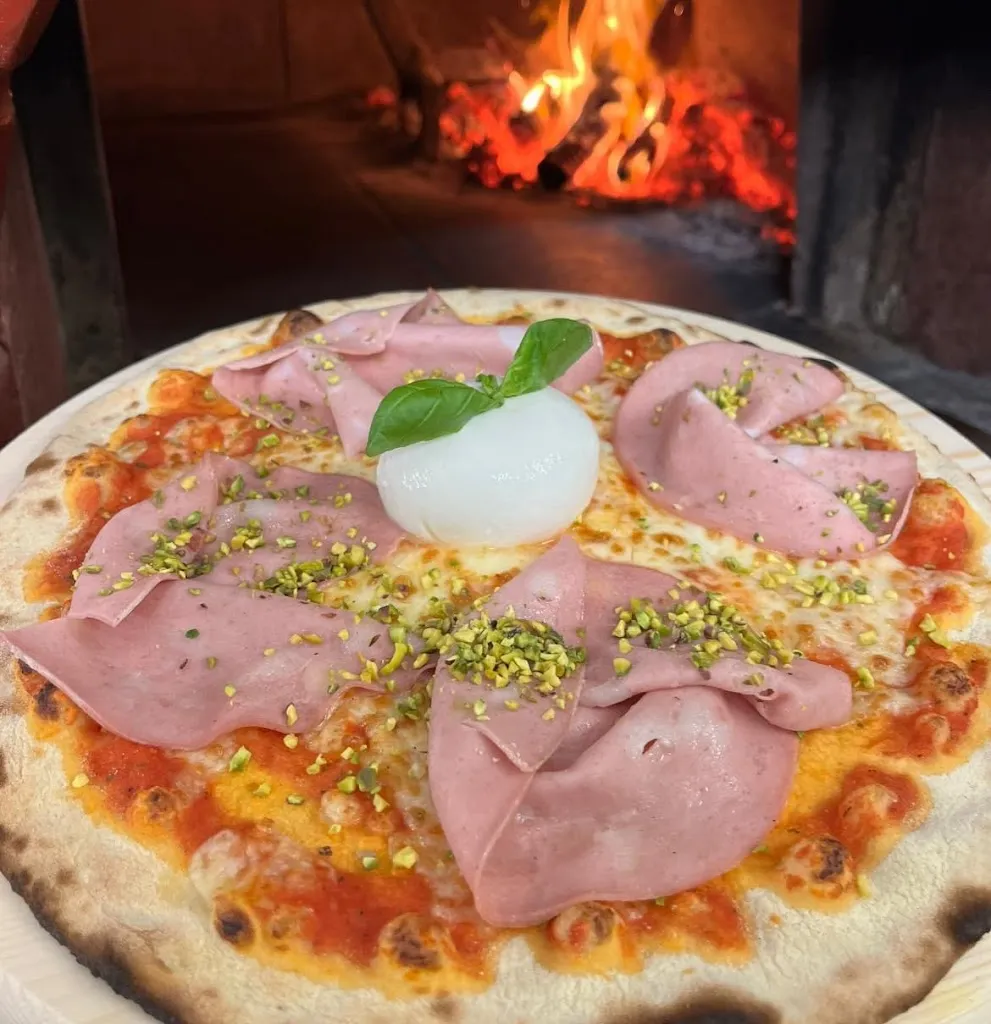 La Plaza - Pizzeria/Paninoteca di Massimo Cadau_Pozzomaggiore_slider_image_2