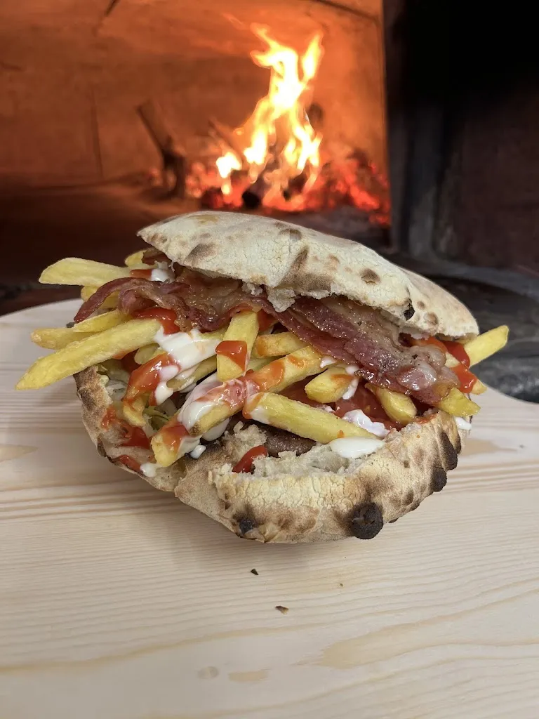 La Plaza - Pizzeria/Paninoteca di Massimo Cadau_Pozzomaggiore_slider_image_3